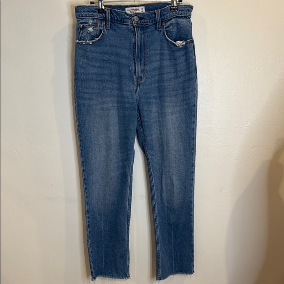 ABERCROMBIE AND FITCH ANKLE STRAIGHT LEG ULTRA HIGH RISE JEANS29/8 - Picture 2 of 7